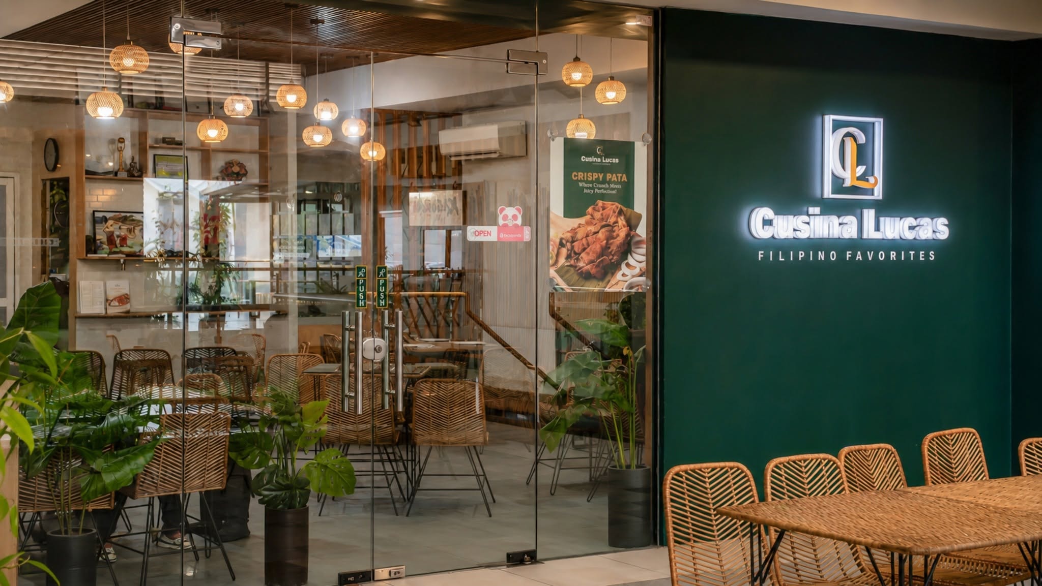 Food & Restaurant